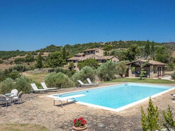 villa in vendita a Passignano sul Trasimeno in zona Castel Rigone