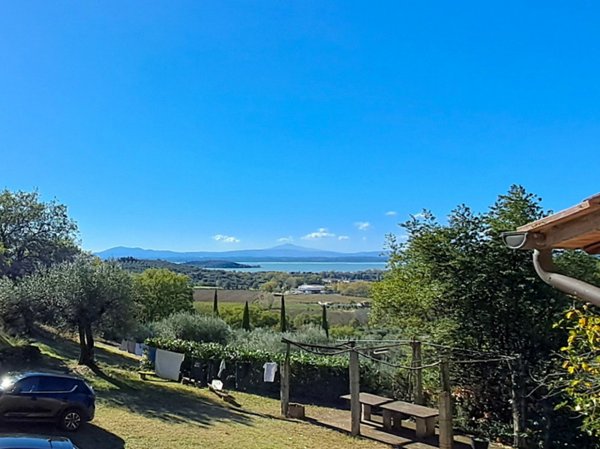 casale in vendita a Passignano sul Trasimeno in zona Pischiello