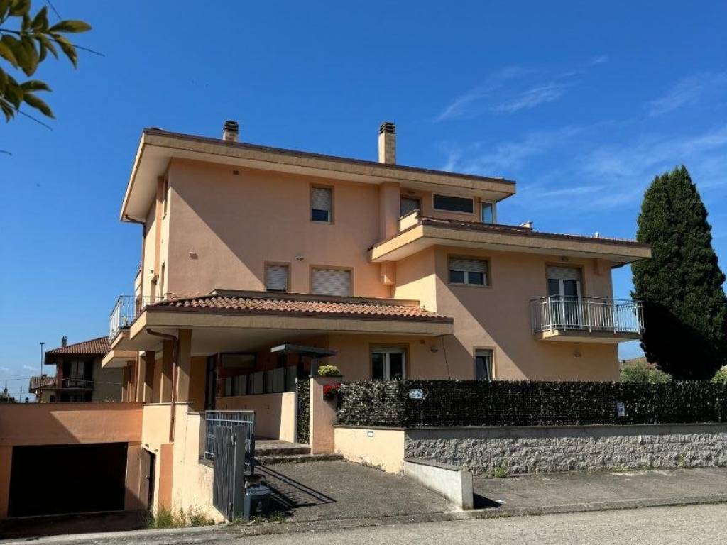 appartamento in vendita a Passignano sul Trasimeno