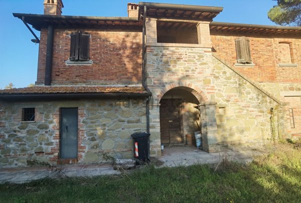 casale in vendita a Passignano sul Trasimeno in zona Castel Rigone
