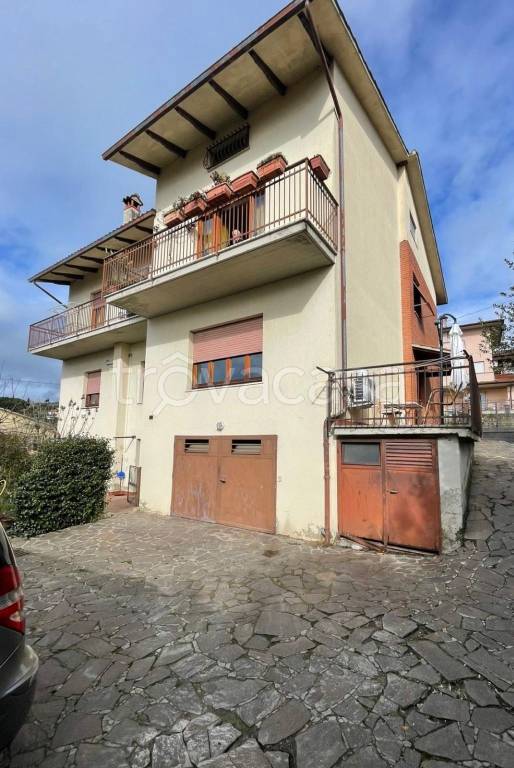casa indipendente in vendita a Passignano sul Trasimeno