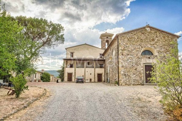 casa indipendente in vendita a Passignano sul Trasimeno