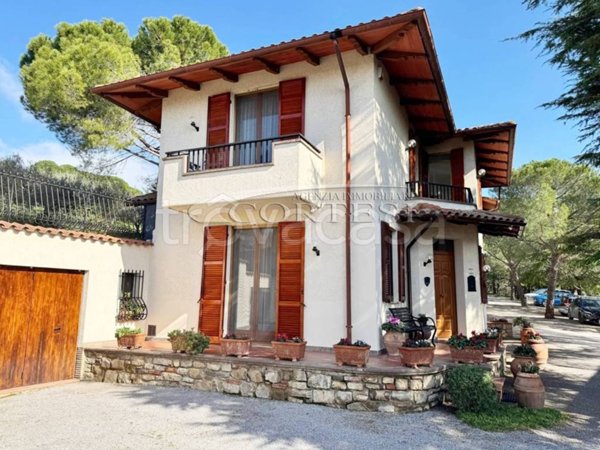casa indipendente in vendita a Passignano sul Trasimeno