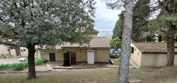 casa indipendente in vendita a Passignano sul Trasimeno