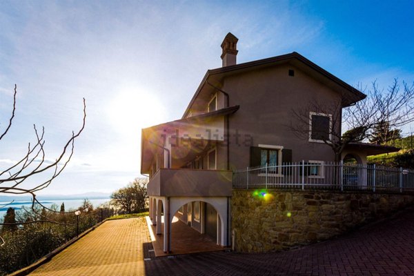 casa indipendente in vendita a Passignano sul Trasimeno