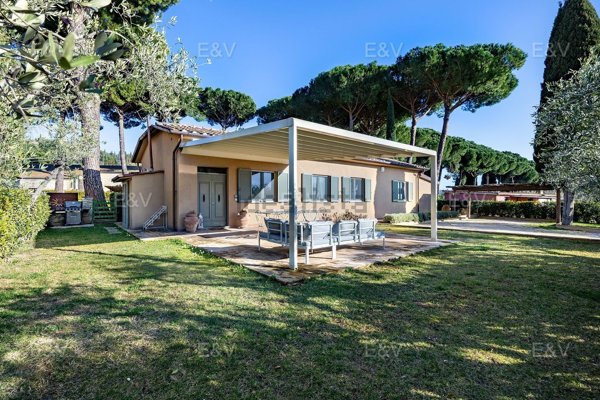 casa indipendente in vendita a Passignano sul Trasimeno