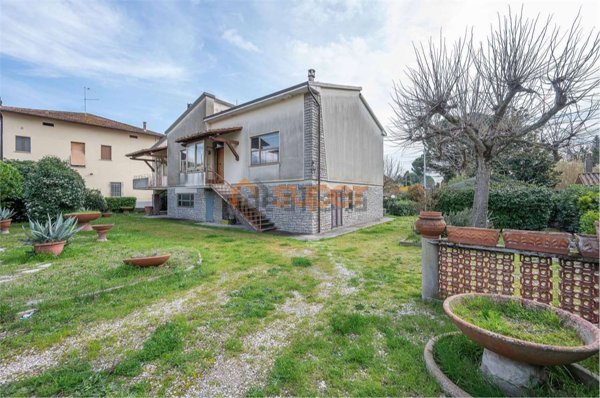 casa indipendente in vendita a Passignano sul Trasimeno