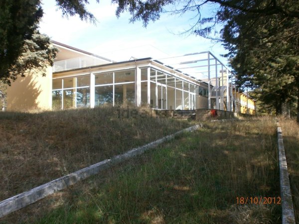 negozio in vendita a Passignano sul Trasimeno in zona Castel Rigone