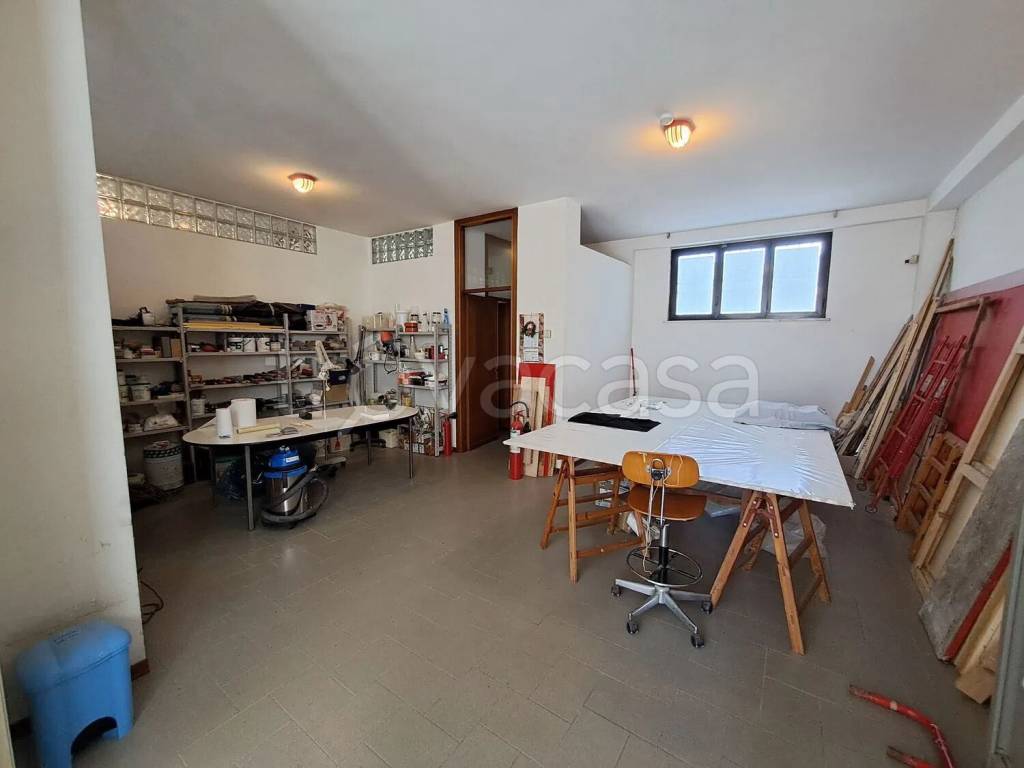 negozio in vendita a Passignano sul Trasimeno