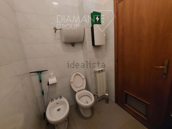 locale commerciale in vendita a Passignano sul Trasimeno