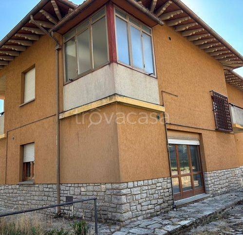 casa indipendente in vendita a Passignano sul Trasimeno