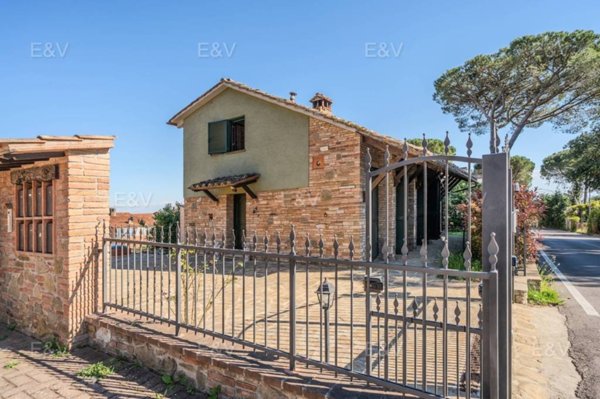 casa indipendente in vendita a Passignano sul Trasimeno in zona Castel Rigone