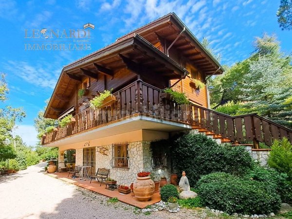 casa indipendente in vendita a Passignano sul Trasimeno
