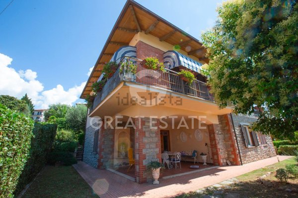 casa indipendente in vendita a Passignano sul Trasimeno