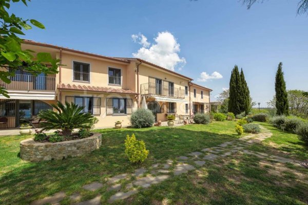 casa indipendente in vendita a Passignano sul Trasimeno