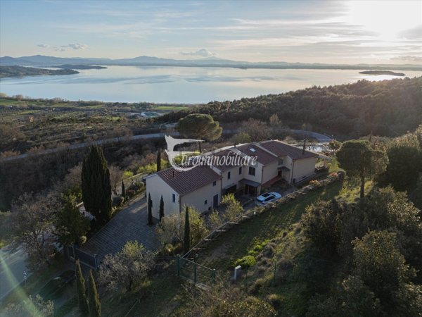 casa indipendente in vendita a Passignano sul Trasimeno