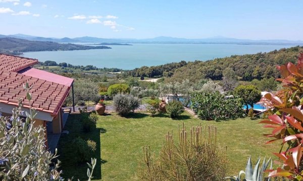 casa indipendente in vendita a Passignano sul Trasimeno in zona San Donato