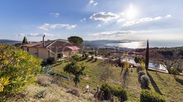 casa indipendente in vendita a Passignano sul Trasimeno in zona San Donato