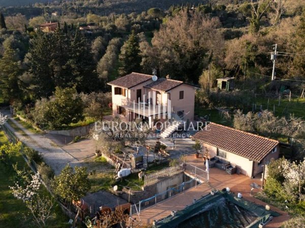 casa indipendente in vendita a Passignano sul Trasimeno in zona Pischiello