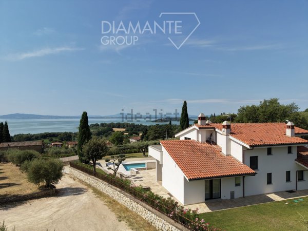 casa indipendente in vendita a Passignano sul Trasimeno