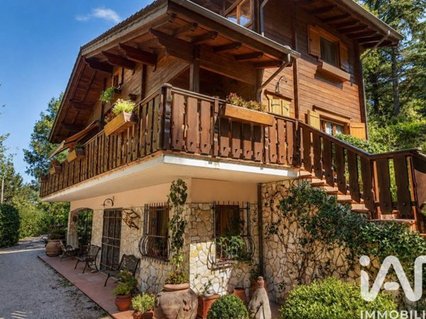 casa indipendente in vendita a Passignano sul Trasimeno in zona Castel Rigone