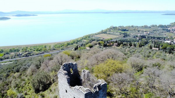 casale in vendita a Passignano sul Trasimeno