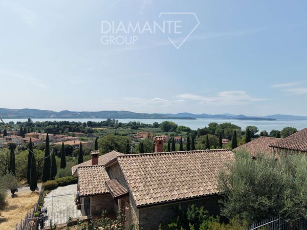 casa indipendente in vendita a Passignano sul Trasimeno