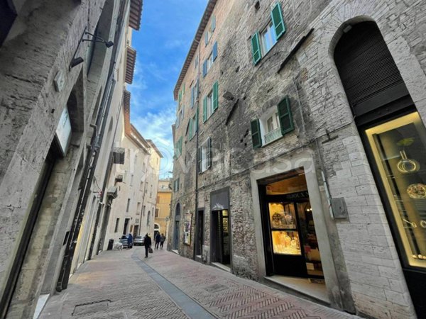 ufficio in vendita a Perugia in zona Centro Città