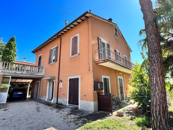 casa indipendente in vendita a Perugia in zona Centro Città
