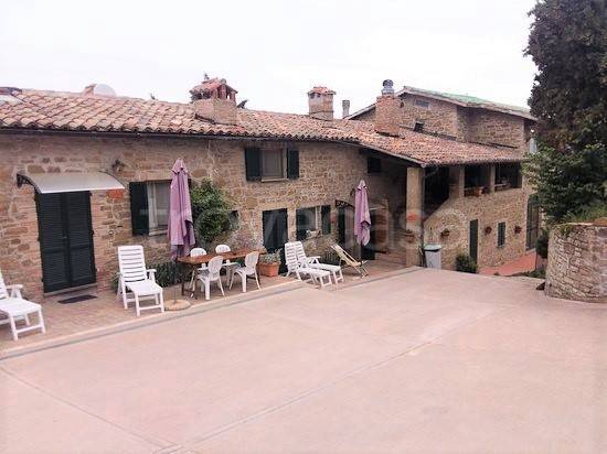 casa indipendente in vendita a Perugia in zona Piccione