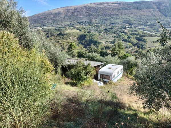 terreno edificabile in vendita a Perugia in zona Colle Umberto I