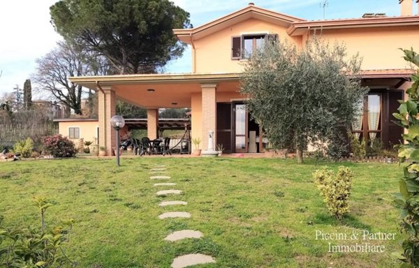 casa indipendente in vendita a Perugia in zona Sant'Enea