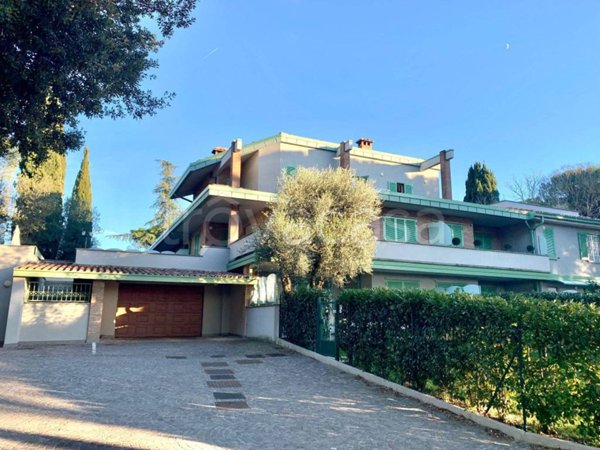appartamento in vendita a Perugia in zona Montebello
