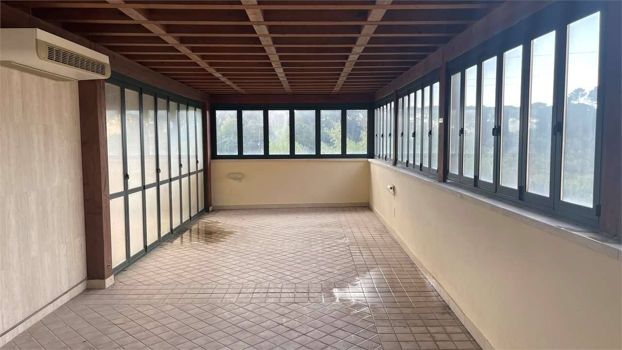 ufficio in vendita a Perugia in zona Montebello