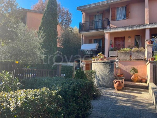 casa indipendente in vendita a Perugia in zona San Martino in Colle