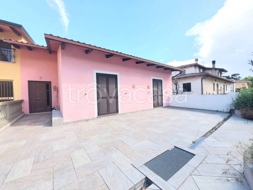casa indipendente in vendita a Perugia in zona Ramazzano