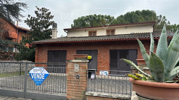 casa indipendente in vendita a Perugia in zona Colombella