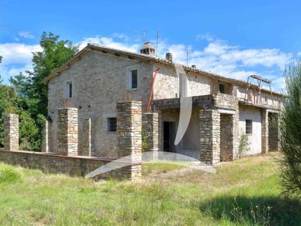 casa indipendente in vendita a Perugia in zona Ramazzano