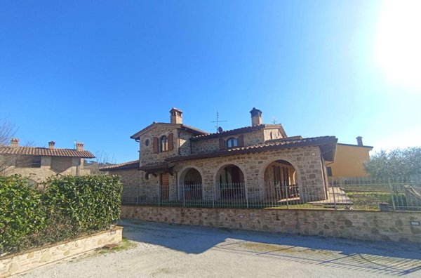 casa indipendente in vendita a Perugia in zona Montelaguardia