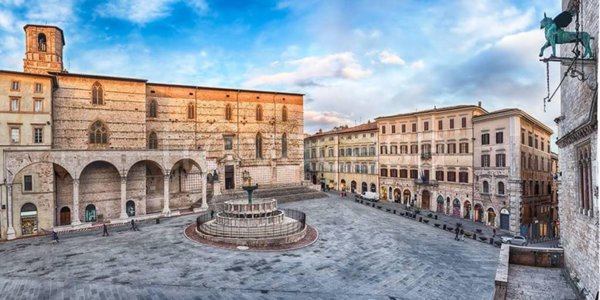 casa indipendente in vendita a Perugia in zona Castel del Piano