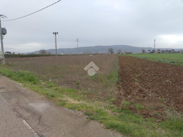 terreno agricolo in vendita a Perugia in zona Santa Maria Rossa