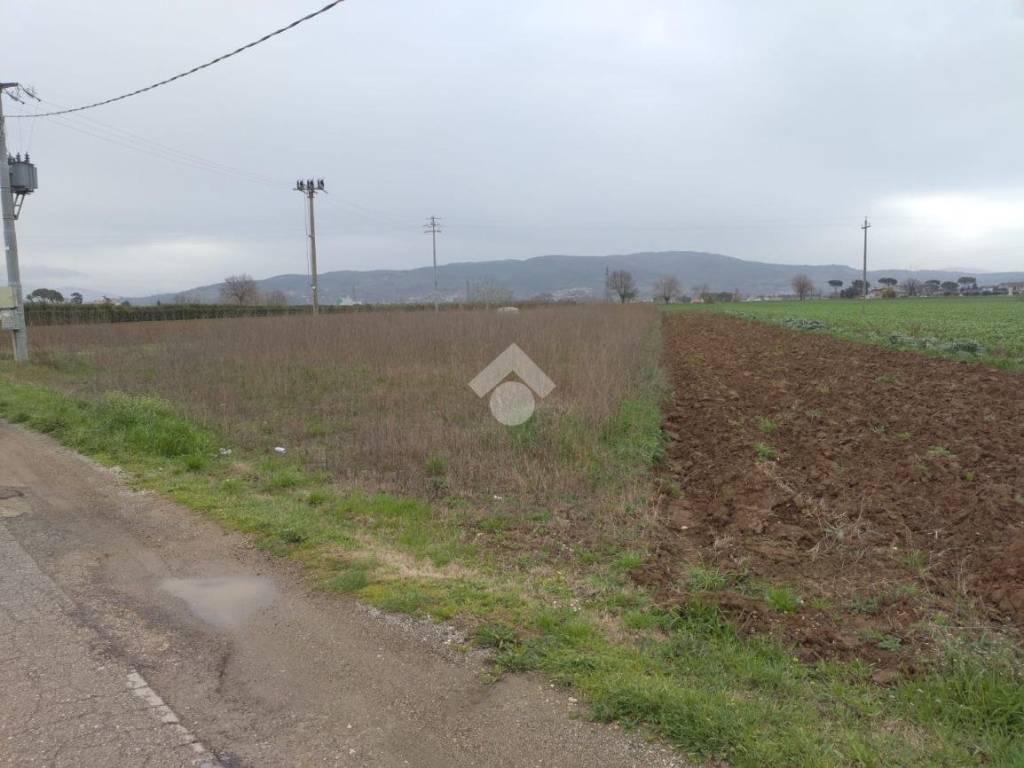 terreno agricolo in vendita a Perugia in zona San Martino in Colle