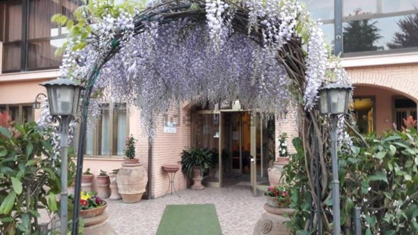 negozio in vendita a Perugia in zona Fontignano