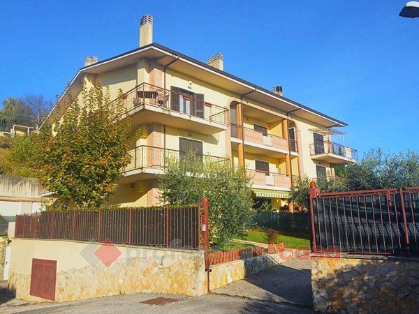 appartamento in vendita a Perugia in zona Montelaguardia