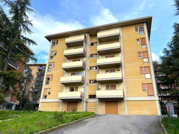 appartamento in vendita a Perugia in zona Ferro di Cavallo