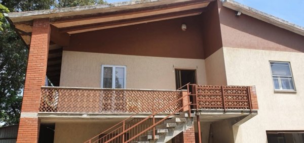 casa indipendente in vendita a Perugia in zona San Martino in Colle