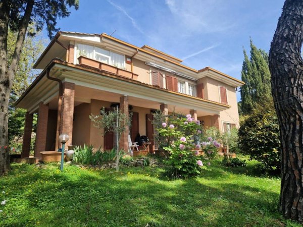 casa indipendente in vendita a Perugia in zona Elce