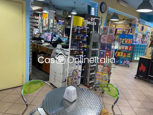 negozio in vendita a Perugia