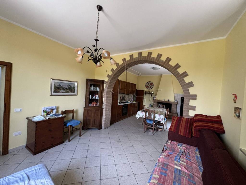 appartamento in vendita a Perugia in zona Parlesca