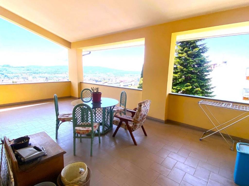 casa indipendente in vendita a Perugia in zona Collestrada